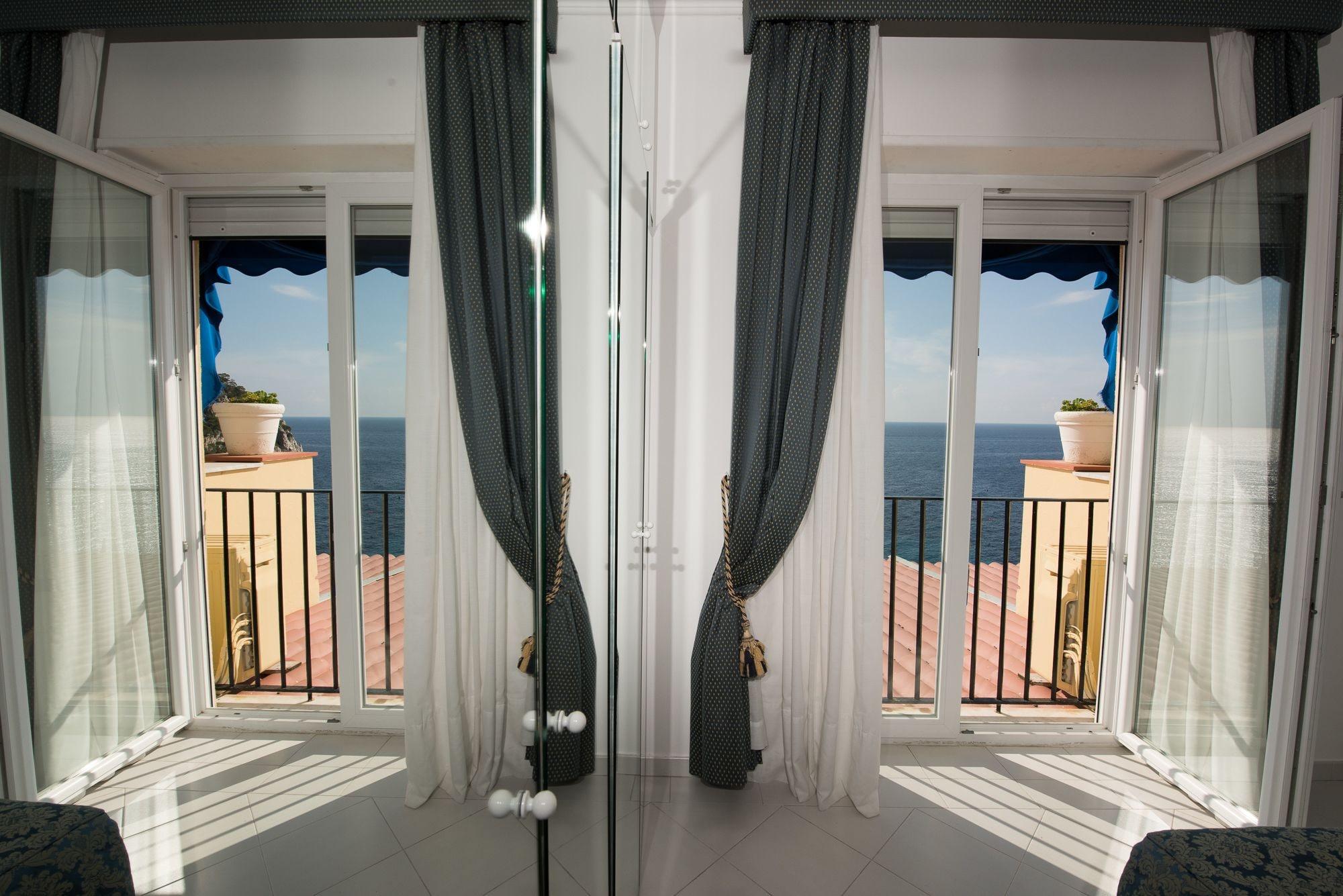 Hotel Weber Ambassador Capri Exterior photo