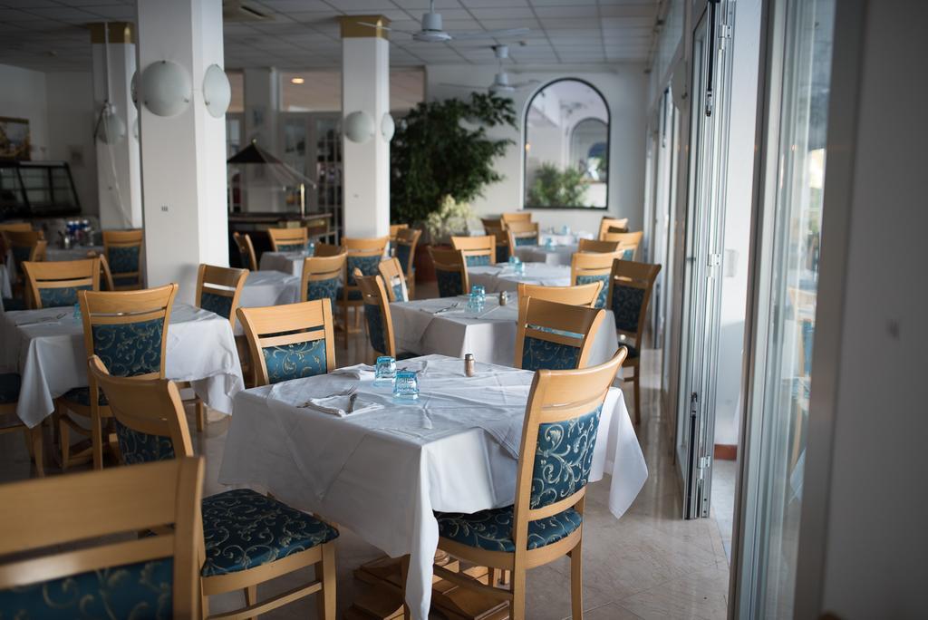 Hotel Weber Ambassador Capri Exterior photo